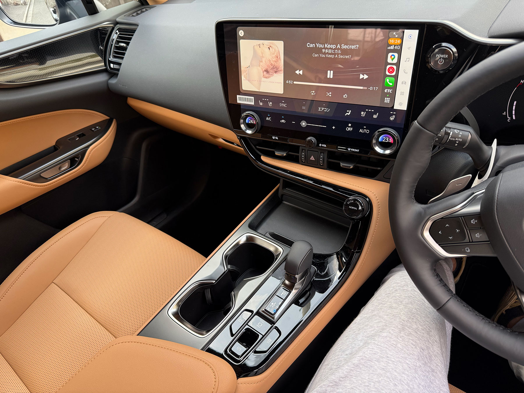 レクサスNXインテリア